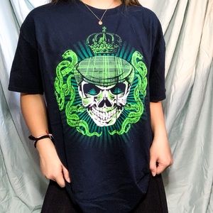 skull x snakes x crown graphic tee